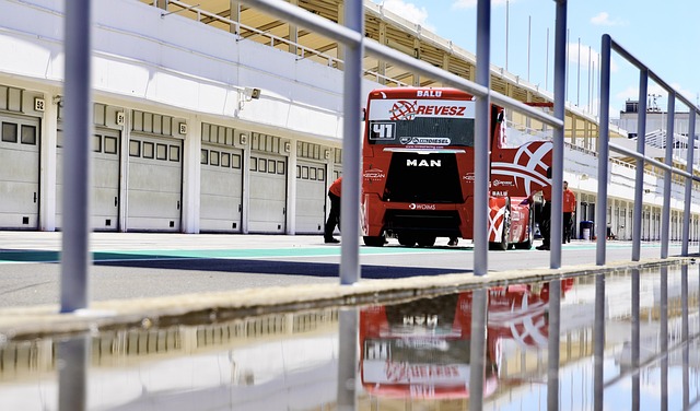 官方：鸟栖砂岩与主帅小菊昭雄续约至26／27赛季结束