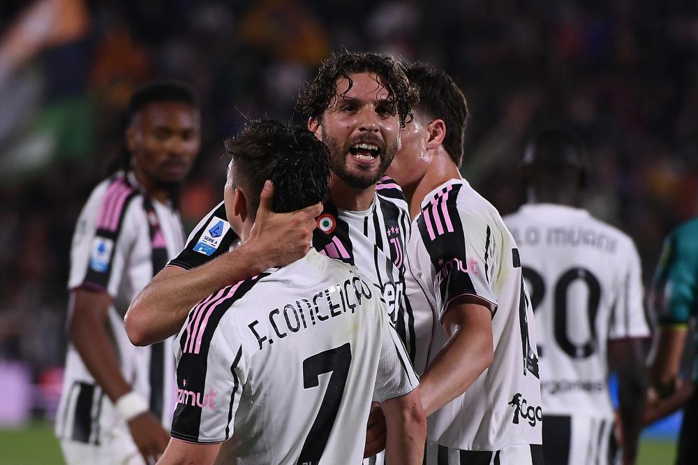 詹姆斯空砍准三双，15篮板大幅刷新个人赛季新高